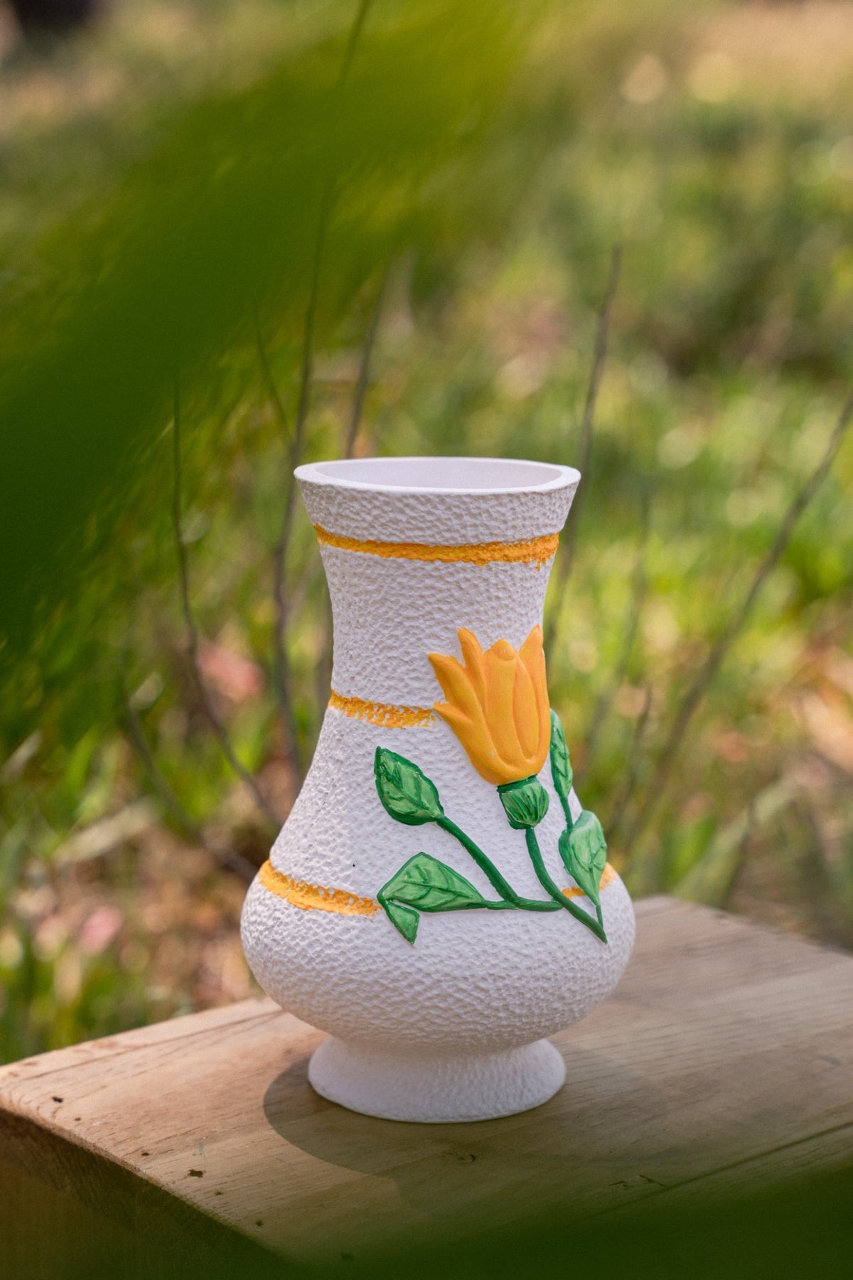 Jarra Flor Relevo Yellow